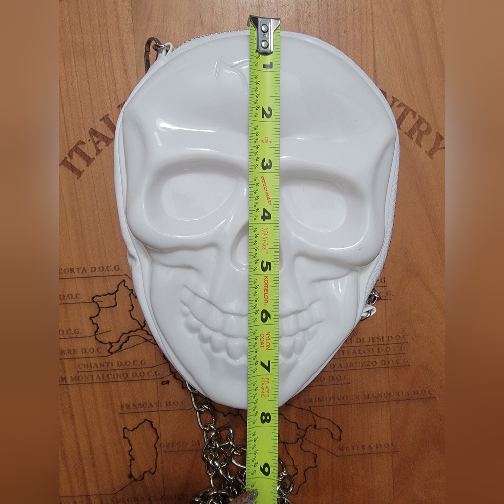 White Skull Crossbody Purse with Chain - Picture 6 of 7